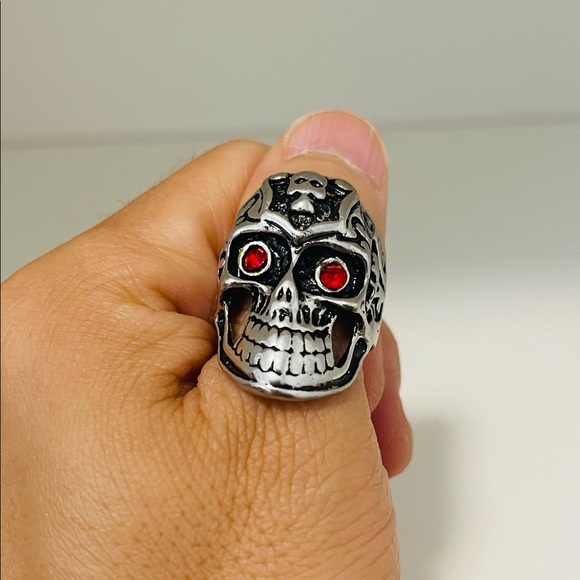 Brand New Unisex Size 2-2.5 Goethe Style Ring Stainless Steel Red-Eye Skull - Picture 6 of 10